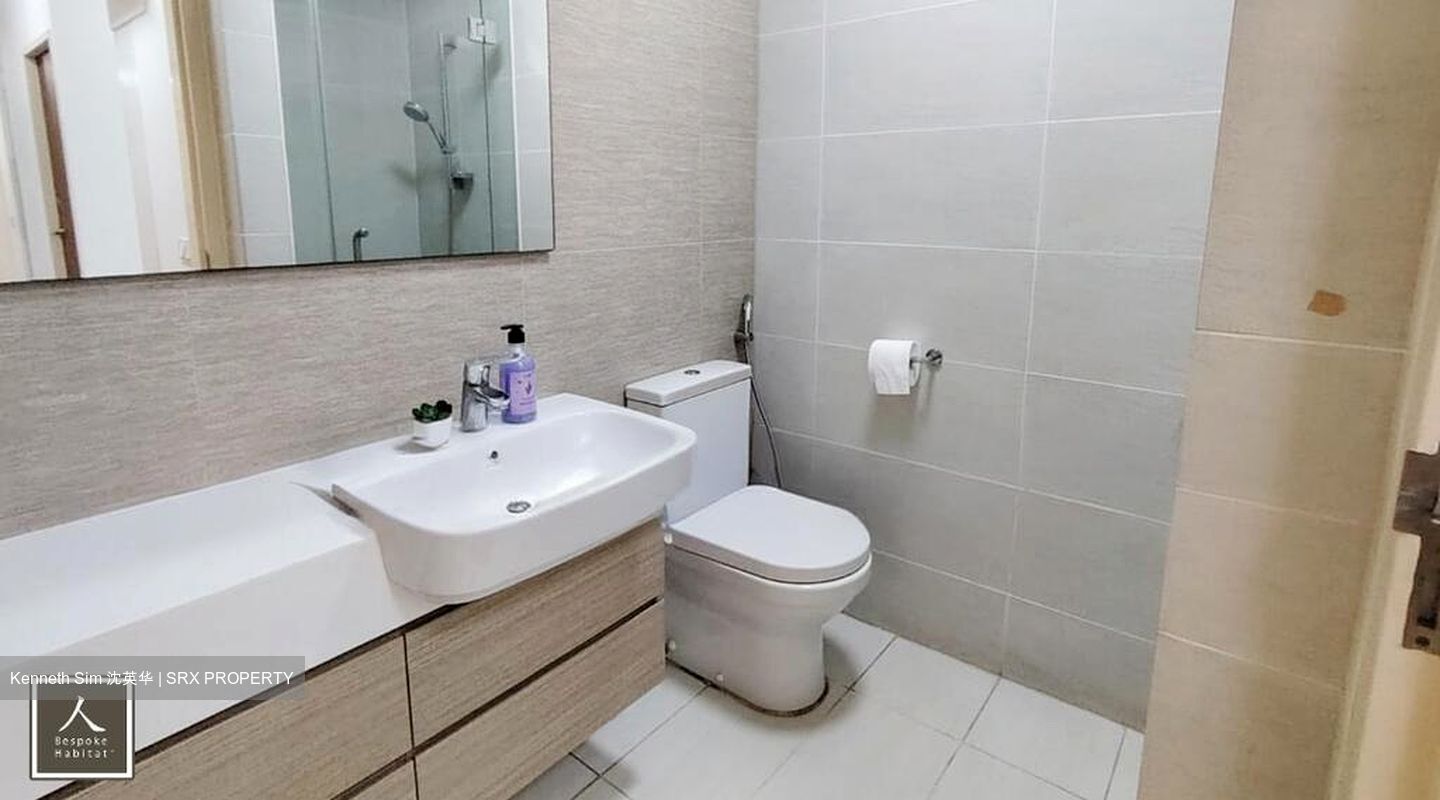 The Lakefront Residences (D22), Condominium #501255331